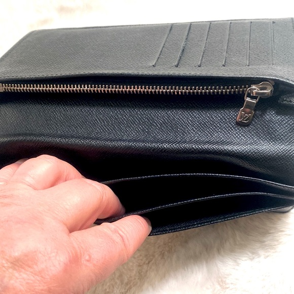 Louis Vuitton Brazza Damier Graphite Long Bifold Wallet - Authentic - Picture 8 of 15
